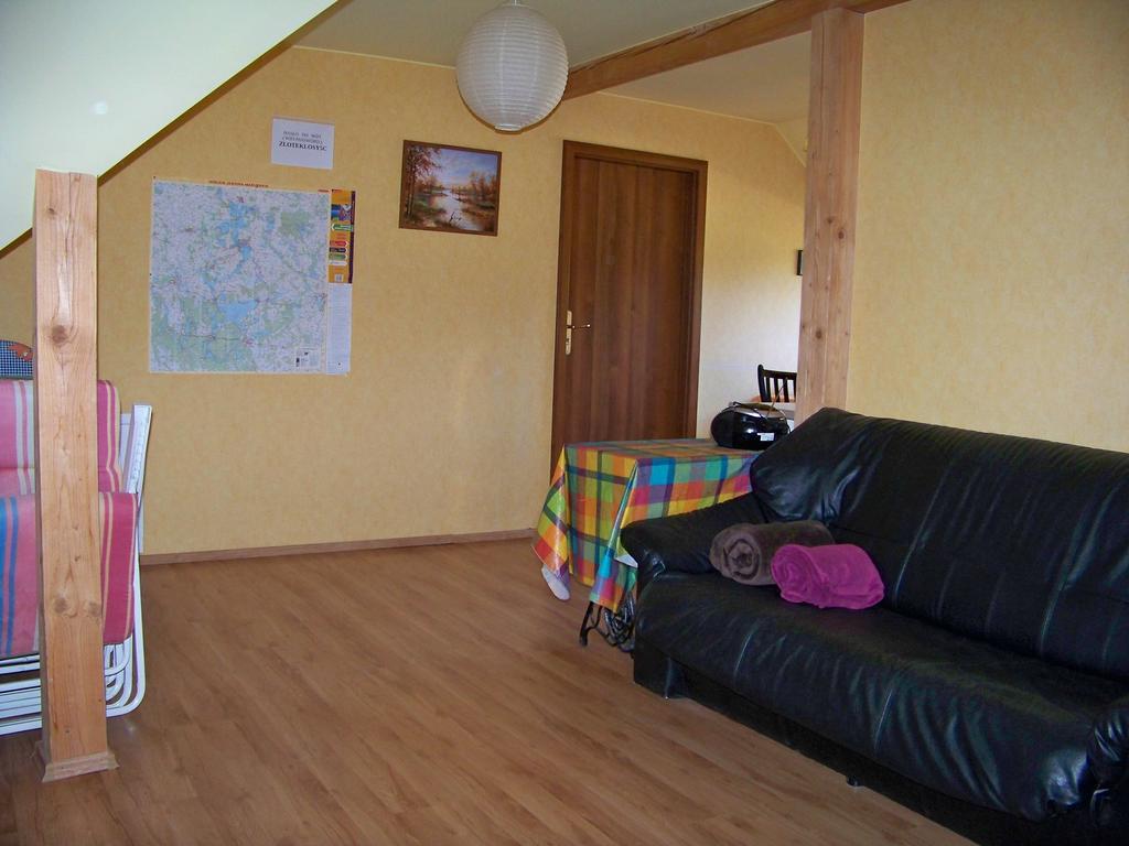 Dw Zlote Klosy Wrony Exterior photo